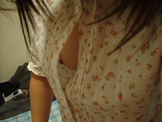 voyeur her nipple
