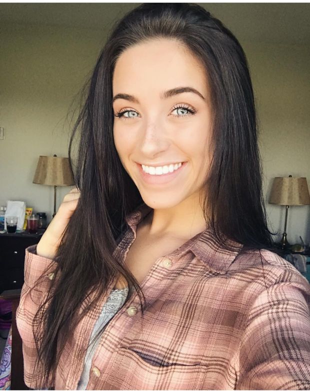 Brianna Anthony is looking sexy as hell.    My favorite picture