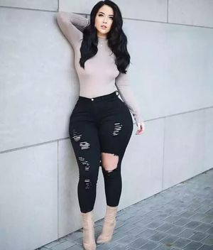 Holly Luyah (@luyah) on Instagram