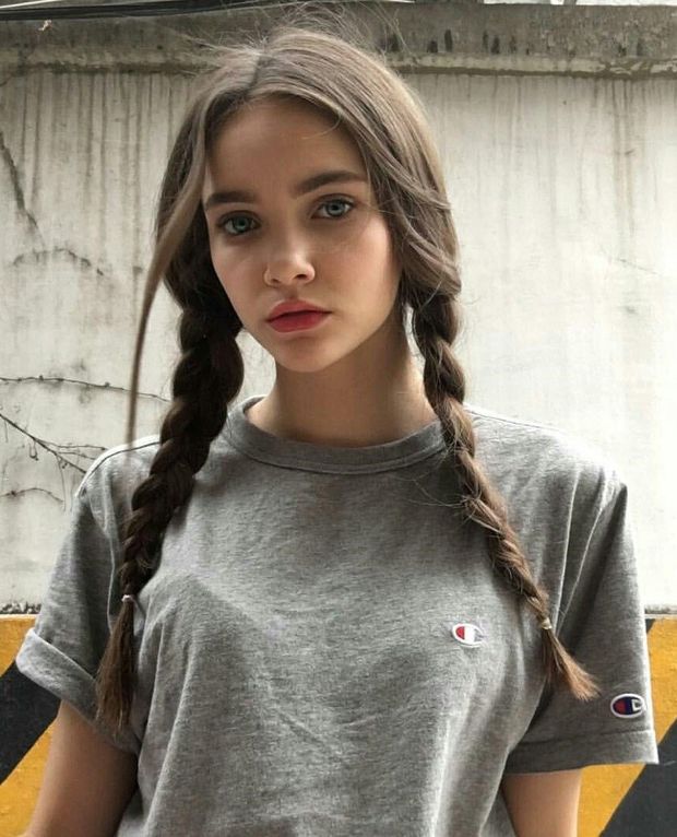 SCHOOLGIRLS