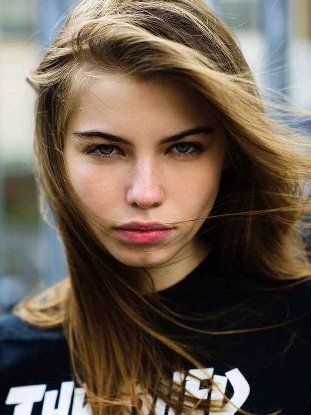 The look of Kate Li
