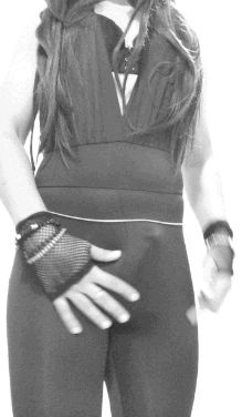 Shemale bulge under tight leggings