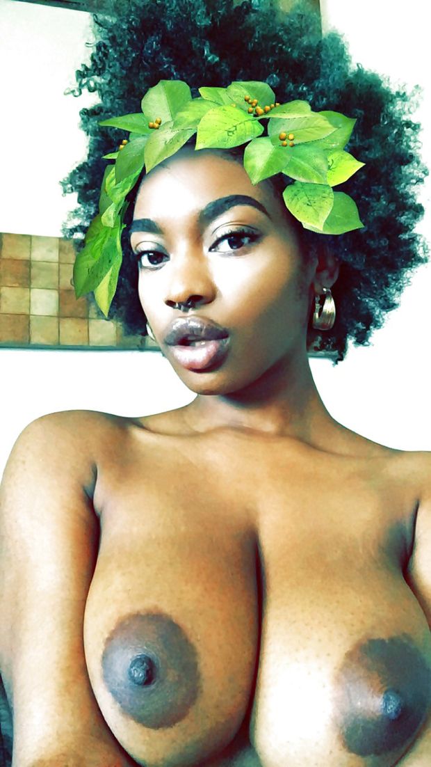 ebony selfie