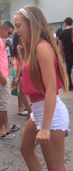 hot body teen candid
