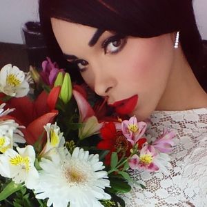 Alexis La Vega wears make up on is the fay of a spirit egg in sexy make-up on her beautiful whore face - SGB tranz hff