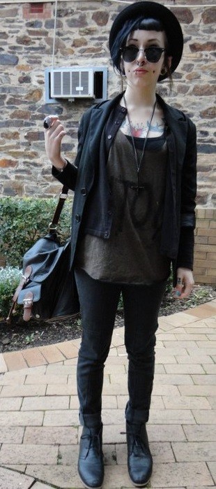 Monique Deville outside of the Ugly Tuna Saloona as a sweet goth chick - SGB gothh zxzx
