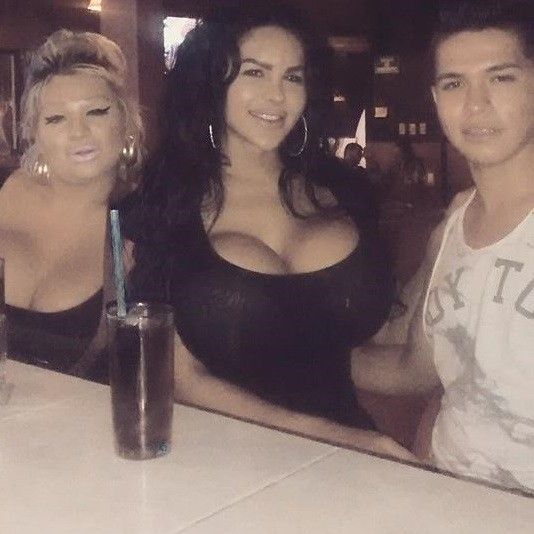 Bailey Slade takes a picture w/ her friends for Facebook w/ her big breasts - SGB besttt