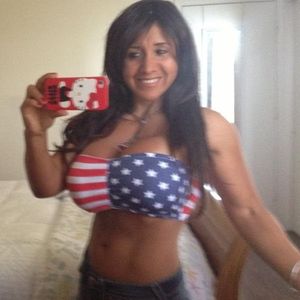 Yilana Diaz is a real American for the USA - SGB - Support Her Website