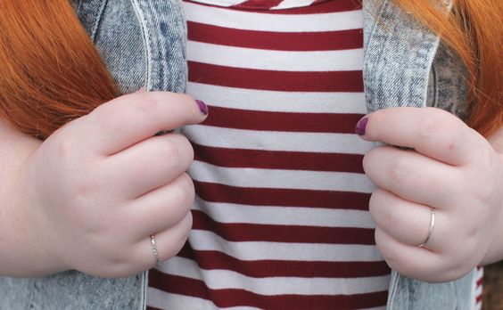 Beccabae chubby hands