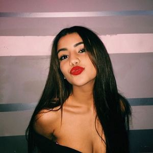 Pretty brunette with sexy lips