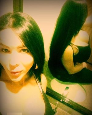 Bailey Slade has double exposed her J cup breasts to the sea serpent of Veinna - SGB