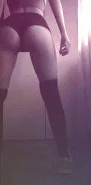 Volleyball Booty Clapping