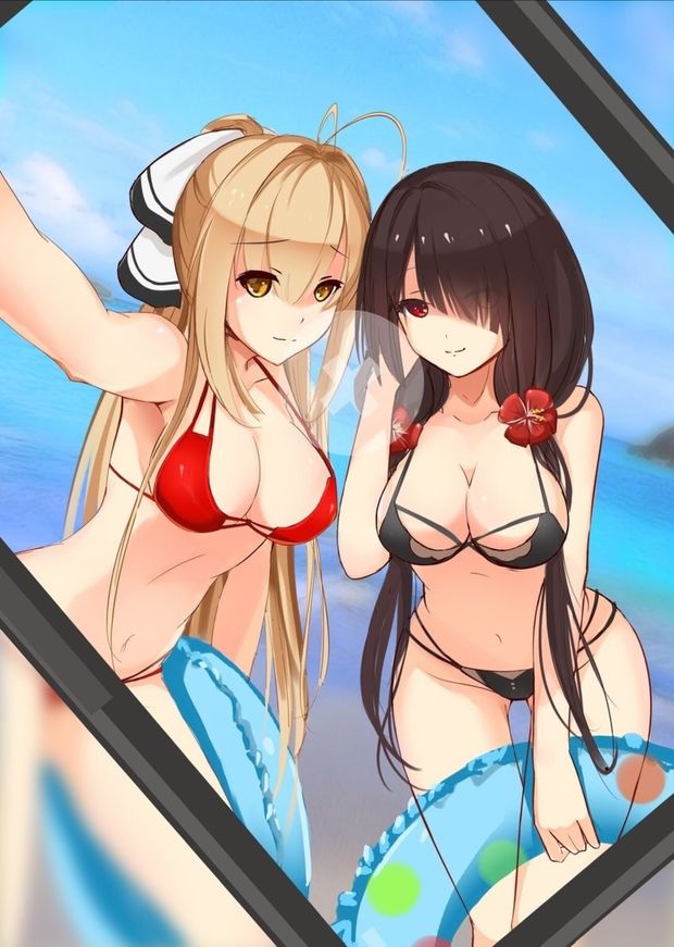 Ecchi babes in bikini's