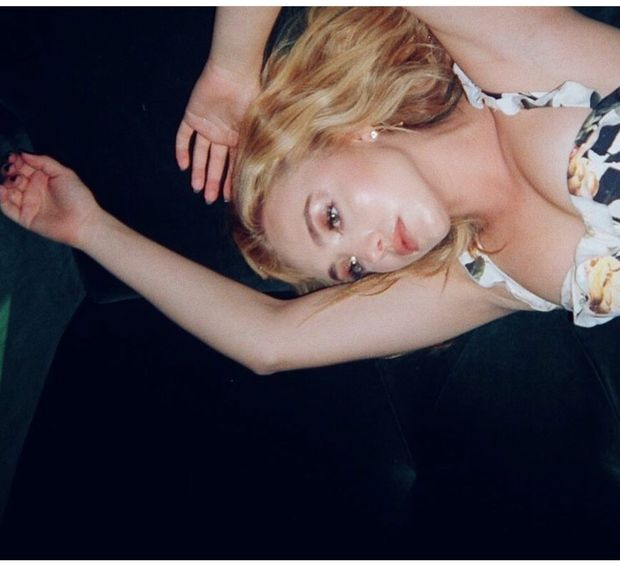 Peyton list is looking sexy as hell with big boobs and cleavage