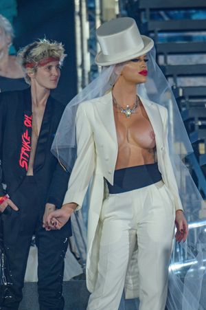 Gigi Gorgeous Nipslip