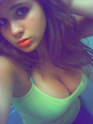 Selfie con escotazo de infarto