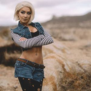android 18 cosplay1