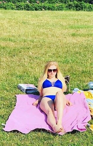 my sis in bikini