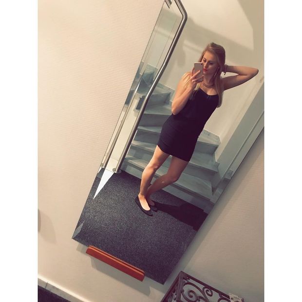 sis in dress