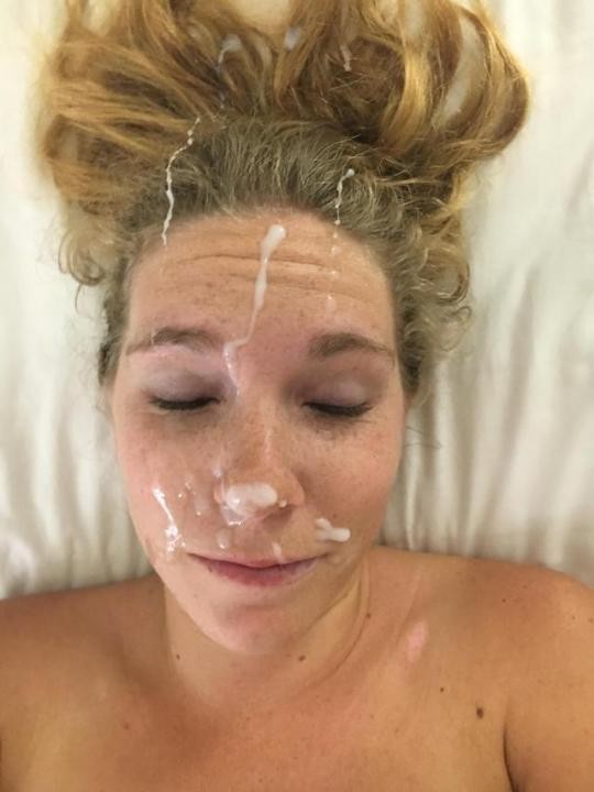 Messy face