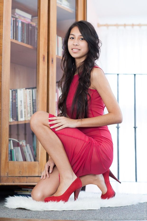 Paula Shy in red high heels