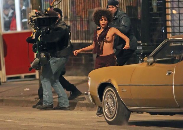 Halle Berry Nude