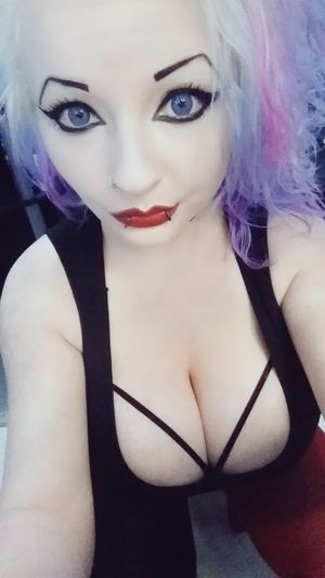 Dorice Dee Dee Moore plays as Ermac on Mortal Kombat 2 dolce as the Shawn attack w/ clleavage bimbo pale skin huge big tits - SGB