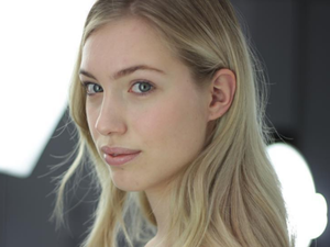 Loiza Lamers - very beautiful