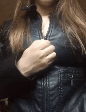 cutie shows her big tits 3