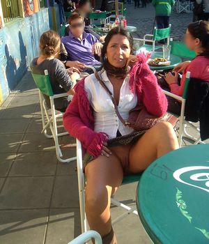 Short Skirt and no Panties at Street Cafe