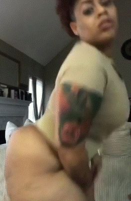 There's Chocolate Cake for Everyboty 1