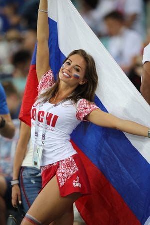 RR Featured Sports Photo Gallery 1  2018 FIFA WORLD CUP HOT FANS FROM Around The World!
