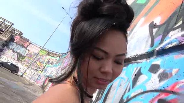 Tattooed Gothic Ghetto Slut Hard Anal Fucked