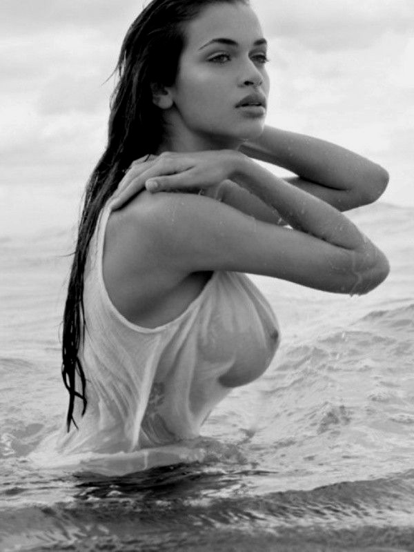 No bra needed