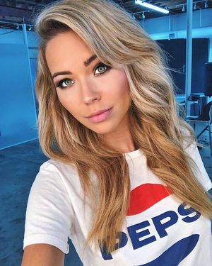 This fine woman Sandra Kubicka probably has more fun with a cock down her stunning throat than with a pepsi