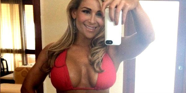 Natalya selfie
