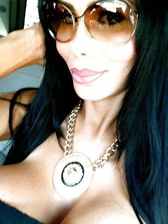 Lulu De Rooij is a shemale symbol of peace as a mystic barbie for the summer with 70s abora bat tranny mom glasses - SGb tranz