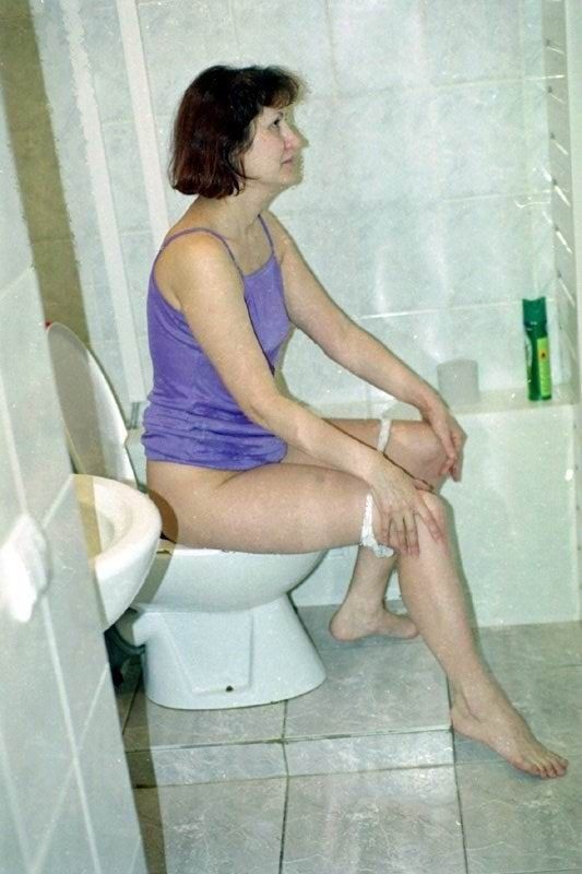 Women on toilet