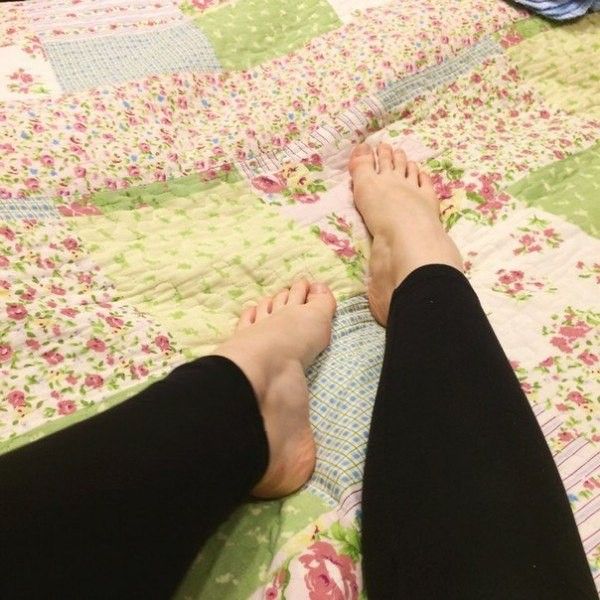 cute feet teen