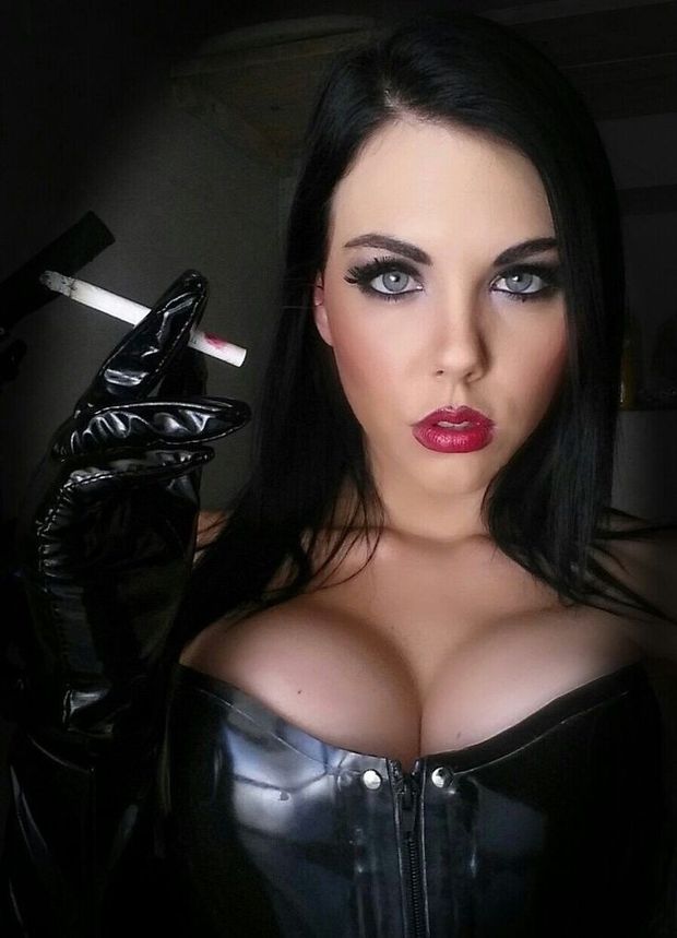 Those eyes.... That stare...