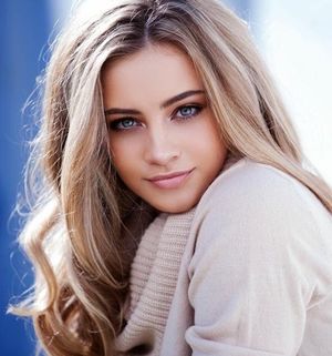 Josephine Langford is looking sexy as hell