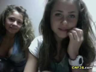 Sexy Teens have a lot of fun on the webcam live