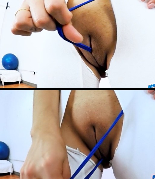 Esmeraldas shaved puffy pussy