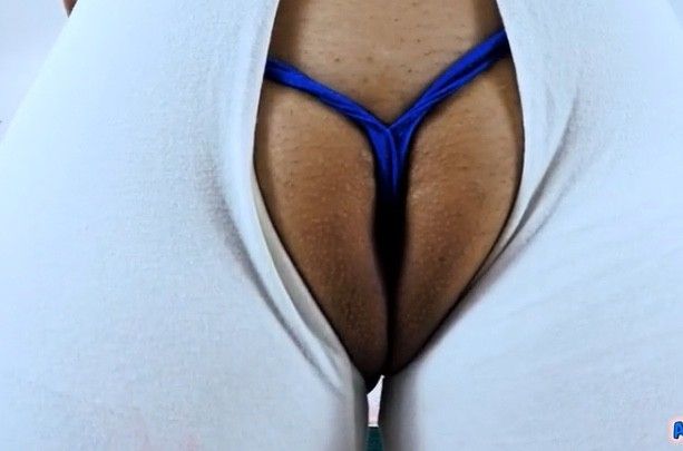 Esmeraldas ripped leggings