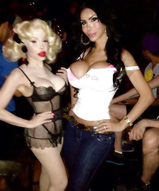 Lulu De Rooij & Amanda TS hang out in a tranz club as transsexual sluts on a mission & huge tits - SGB tranz