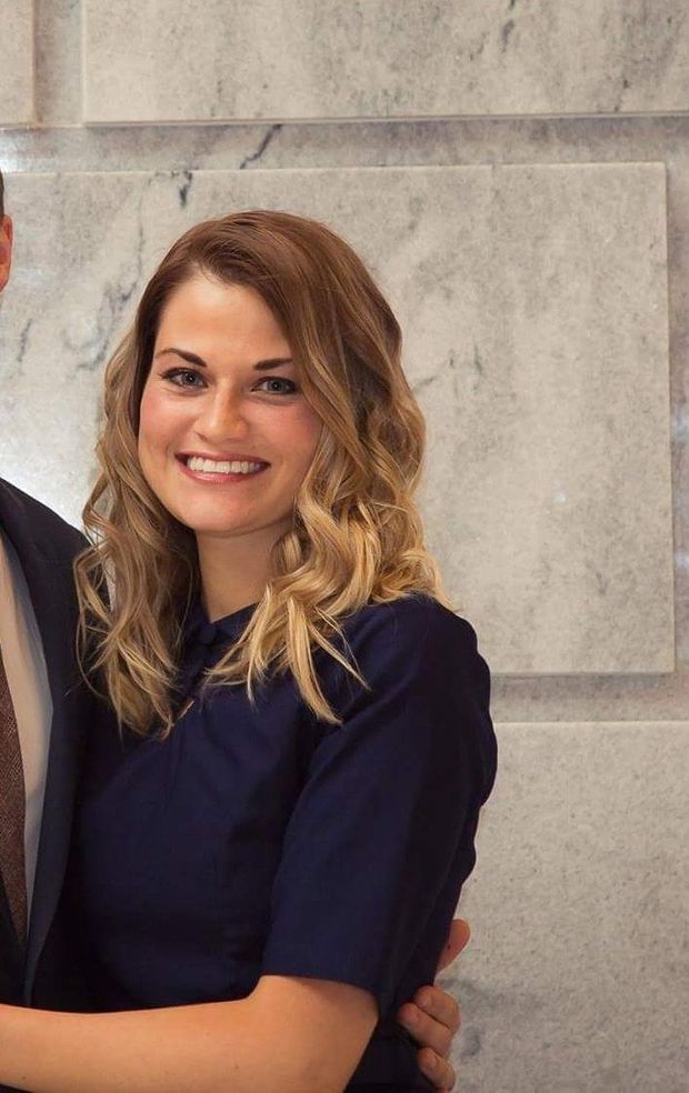 Maura Allen foster is looking sexy sexy as hell