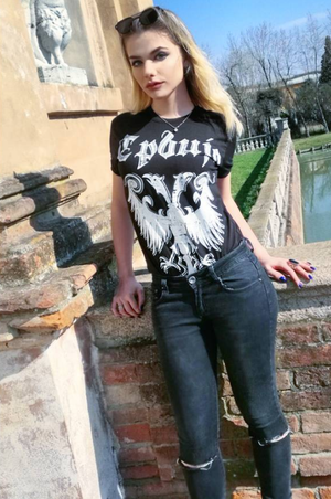 Evelyn Bouwman - very fashion - perfect