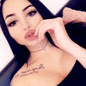 Jasmine Genocide has wonderful rim border brim chops of a labium nozzle kissy lips - SGB lipz