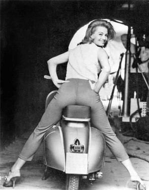 Angie Dickinson 1962