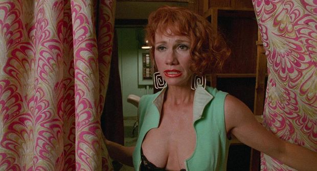 kathy baker edward scissorhands